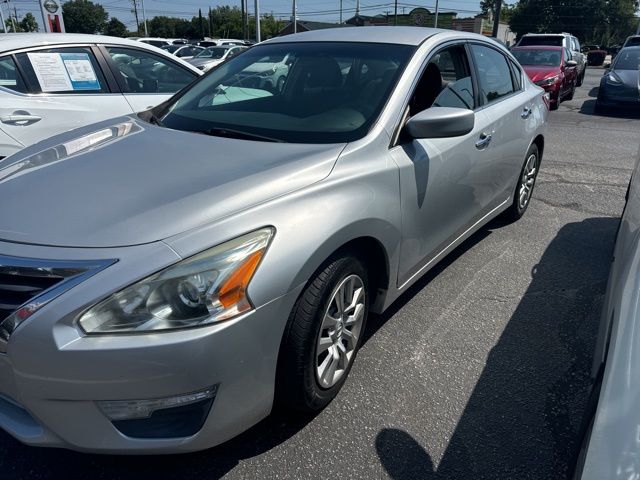 2013 Brilliant Silver Metallic Nissan Altima 2.5 S FWD Sedan
