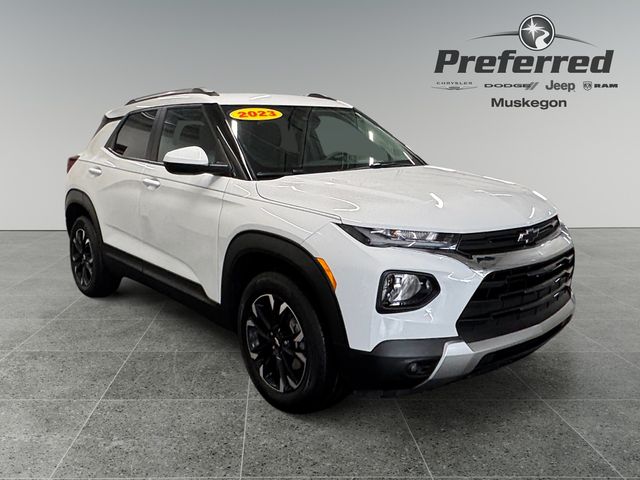 Summit White 2023 Chevrolet Trailblazer LT FWD SUV / Crossover Front-Wheel Drive Continuously Variable Transmission