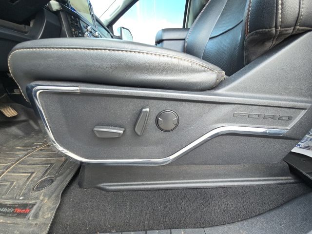 2023 Ford F-350SD Lariat:45555A