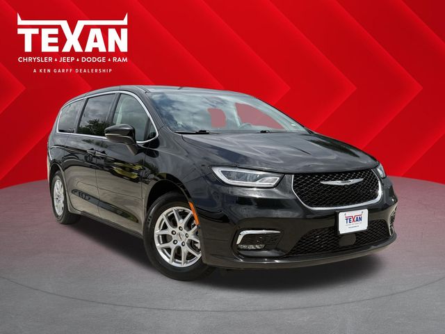 2023 Chrysler Pacifica Touring L Black at Parkway Family Mazda