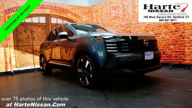 2025 Nissan Kicks SR
