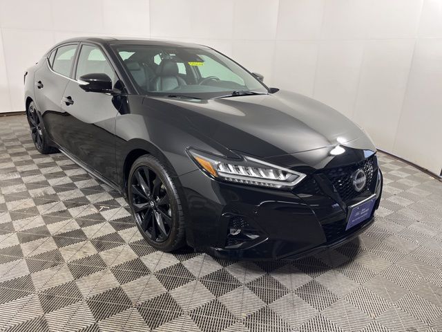 Super Black 2023 Nissan Maxima SR FWD Sedan Front-Wheel Drive Continuously Variable Transmission