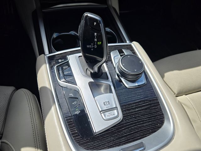 2021 BMW 740i - $36,291