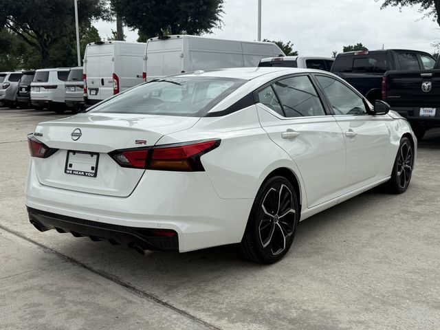 2023 Nissan Altima 2.5 SR White at Central Houston Nissan