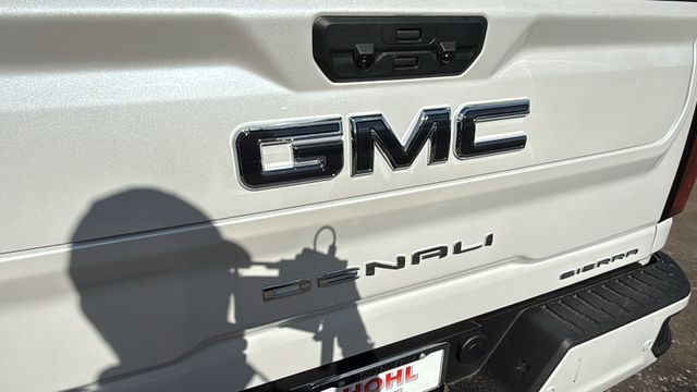 2025 GMC Sierra 3500HD Denali Ultimate 14