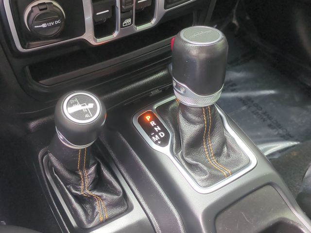 Used 2021 White Jeep Overland image 38