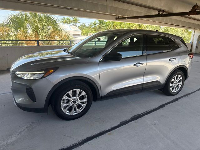 Silver Metallic 2023 Ford Escape SUV / Crossover Front-Wheel Drive 8-Speed Automatic