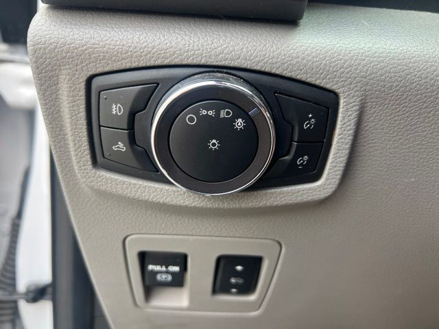 2019 Ford F-150 XLT - Oxford White exterior view 14