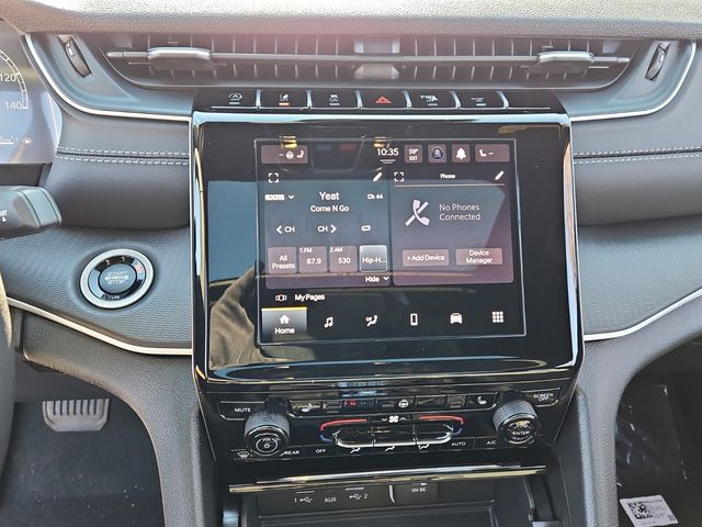 New 2025 White Jeep Altitude X image 13