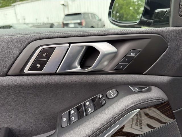 2022 BMW X5 - Image 23