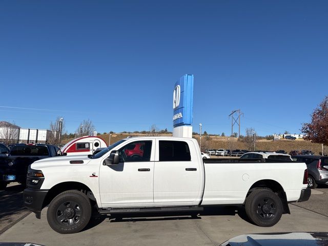 2025 RAM 3500 Tradesman Crew Cab LB 4WD