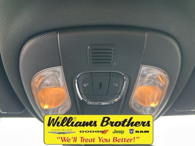 2024 Jeep Compass Limited - Silver Zynith Metallic Clearcoat exterior view 16