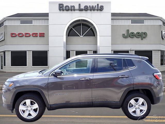Gray (Granite Crystal Metallic Clearcoat) 2022 Jeep Compass SUV / Crossover Four-Wheel Drive 9-Speed Automatic