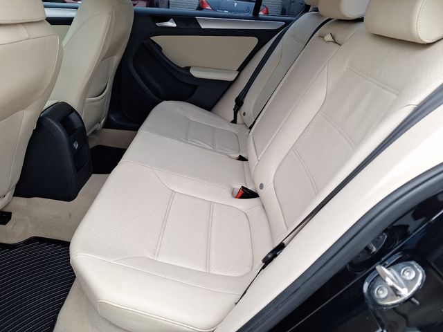 car-gallery-28