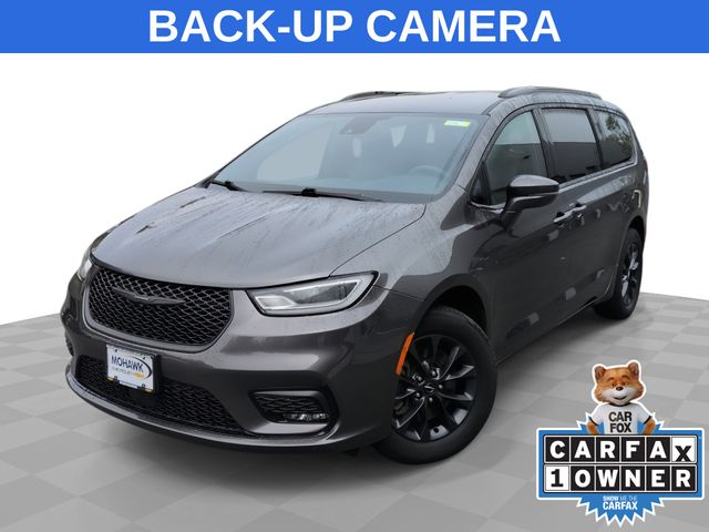  2022 Chrysler Pacifica Touring L AWD   