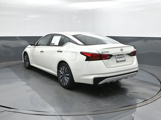 Used 2025 Nissan Altima Sedan
