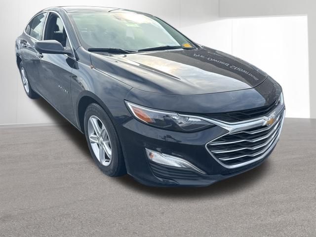 Used 2025 Chevrolet Malibu For Sale in Indianapolis, IN