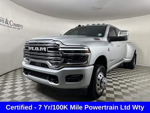 Silver 2026 RAM 3500 Pickup Truck Four-Wheel Drive 8-Speed Automatic