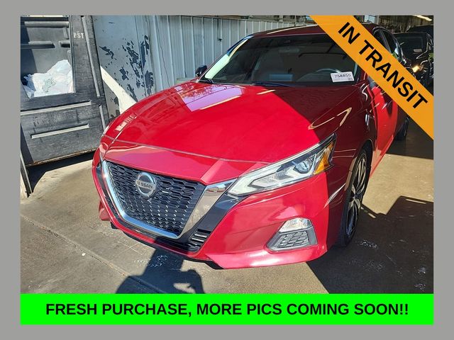 Red (Scarlet Ember Tintcoat) 2022 Nissan Altima Sedan All-Wheel Drive Continuously Variable Transmission
