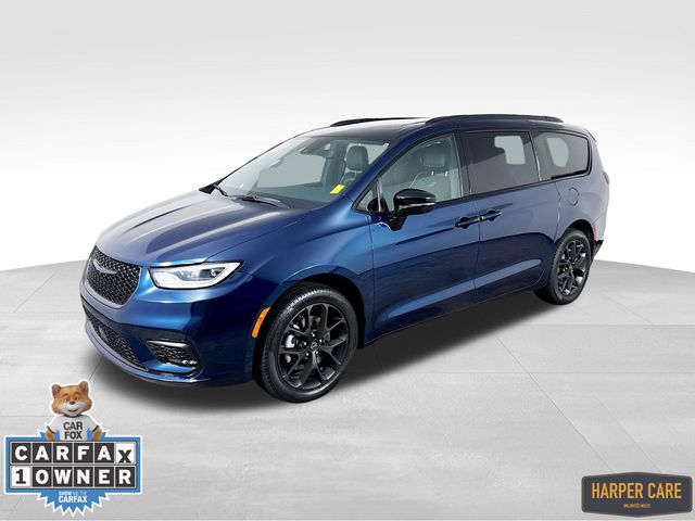 2025 Chrysler Pacifica Limited AWD