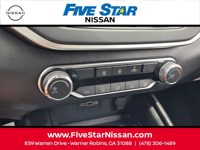 Used 2025 Nissan Altima Sedan