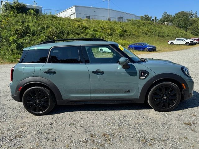 Used 2024 Green MINI Iconic image 10
