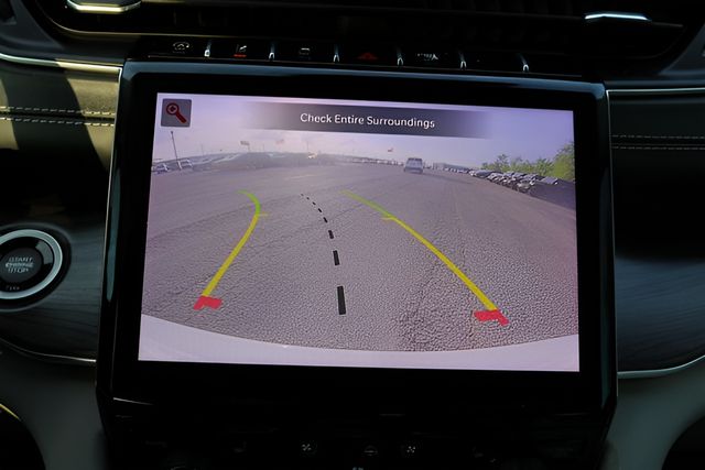 Used Car 2023 Jeep Grand Cherokee  Overland For Sale Under $40,000 In Austin, Texas