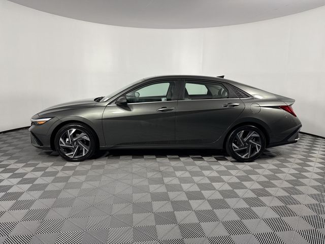 New 2025 Hyundai Elantra Hybrid For Sale in Indianapolis, IN