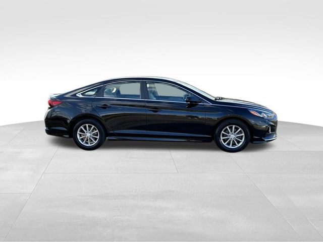 2018 Hyundai Sonata SE 23