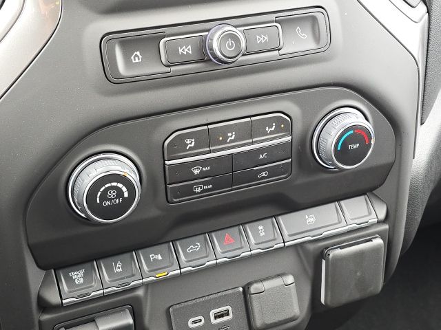 2025 Chevrolet Silverado 2500HD Custom:C02582