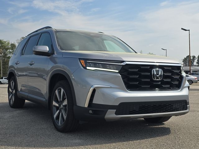 2024 Honda Pilot Touring:C02566