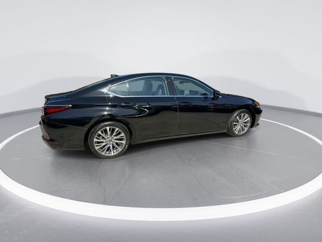 2019 Lexus ES - $30,998