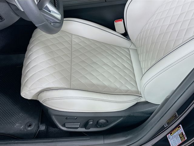 Thumbnail: 2025 Genesis G70 - 20