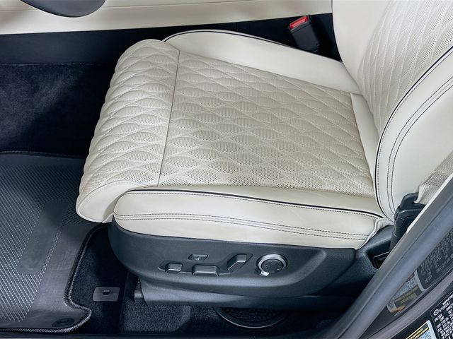 Thumbnail: 2025 Genesis GV70 - 20