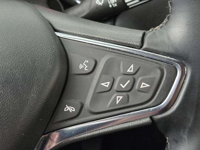 Used 2023 Gray Chevrolet LT image 29