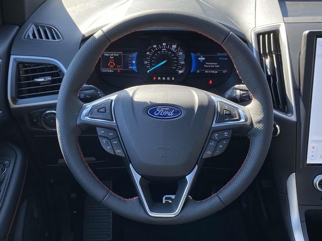 2024 Ford Edge ST Line 17