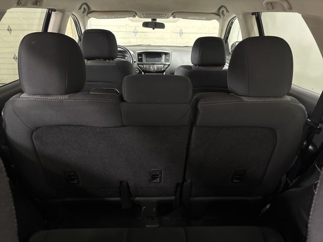 2018 Nissan Pathfinder S photo