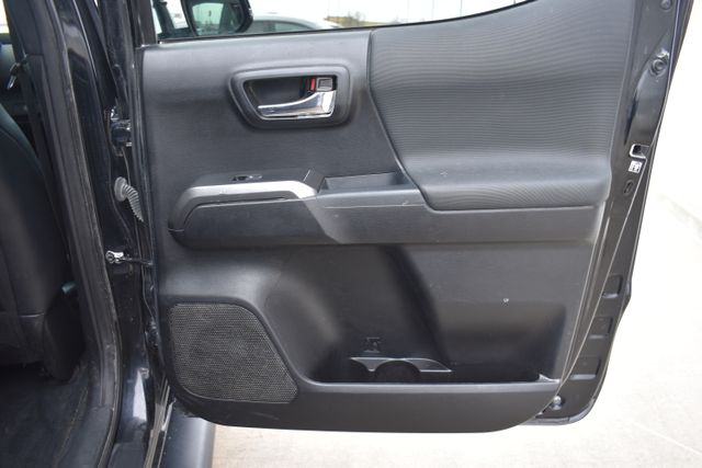 Used 2018 Toyota Tacoma Truck