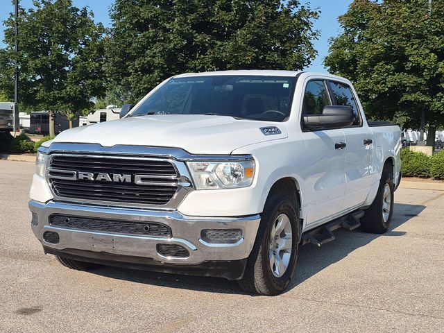 Bright White Clearcoat 2022 RAM 1500 Pickup Truck Four-Wheel Drive 8-Speed Automatic
