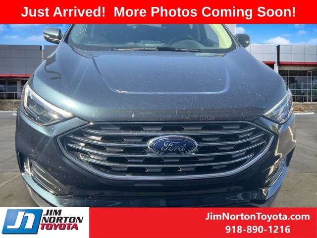 2022 Ford Edge Titanium 6