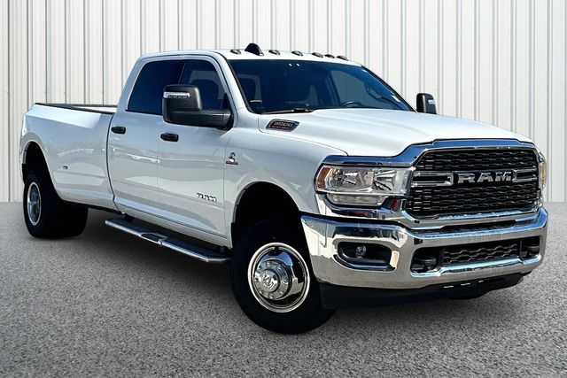 Bright White Clearcoat 2024 RAM 3500 Big Horn Crew Cab LB DRW 4WD Pickup Truck Four-Wheel Drive 6-Speed Automatic