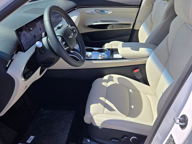 2027 Genesis Gv70