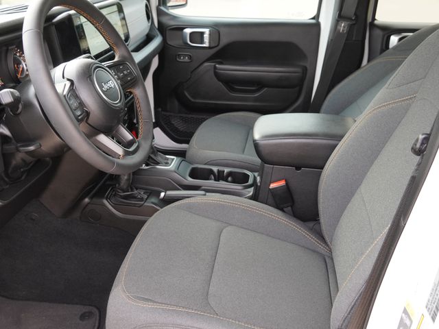 Used 2024 Jeep Wrangler SUV