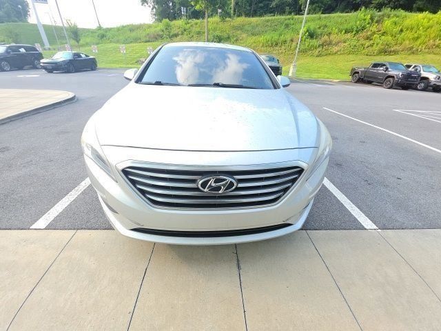 Symphony Silver 2015 Hyundai Sonata Sedan Front-Wheel Drive 6-Speed Automatic