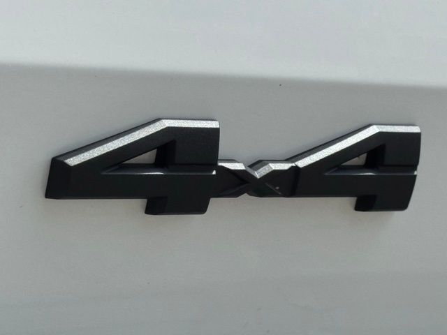 2026 Toyota Tundra SR5 - Photo 7