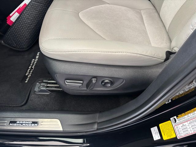 2026 Toyota Grand Highlander Hybrid MAX Platinum Black at Gullo Toyota