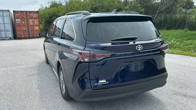 Used 2026 Toyota Sienna Van