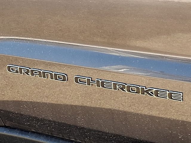 used 2021 Jeep Grand Cherokee car, priced at $19,965