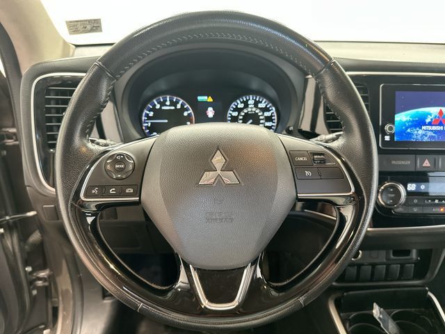 2018 Mitsubishi Outlander SE  at Subaru and VW of Moon Township
