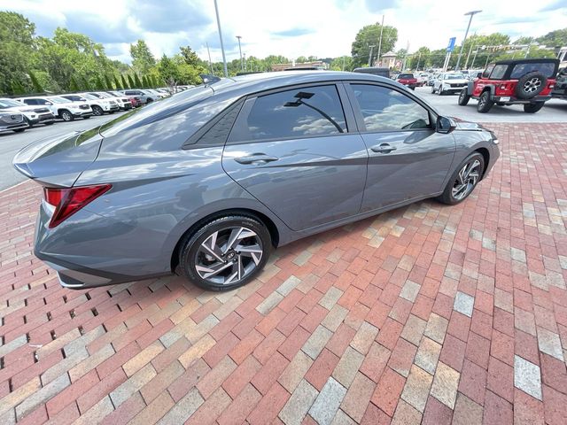 Used 2025 Hyundai Elantra Sedan